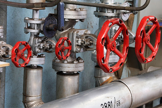 Pipe-Valve-Connection